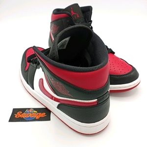 Air Jordan 1 Mid "Bred Toe"